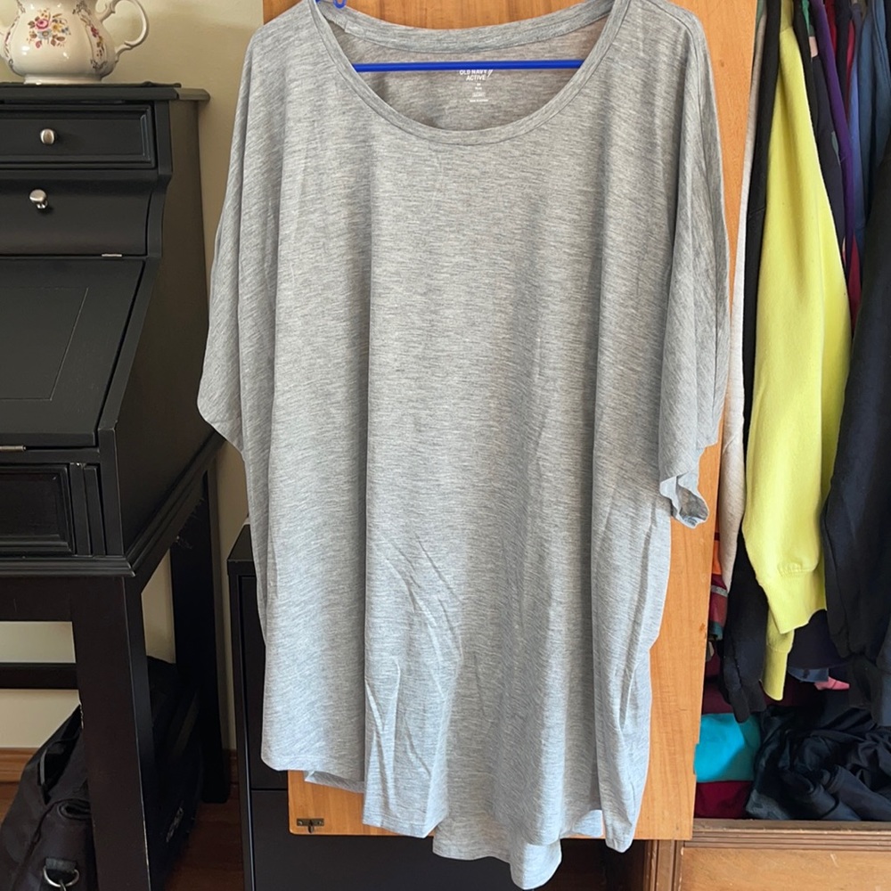 Basic workout tee